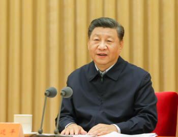 习近平在全国宗教工作会议上强调 坚持我国宗教中国化方向 积极引导宗教与社会主义社会相适应